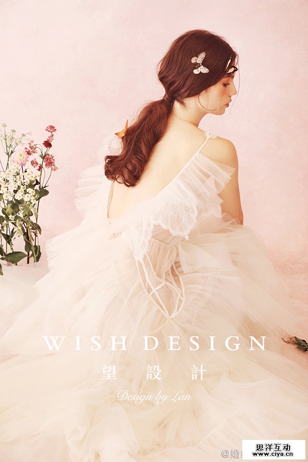 查看《月历上的女孩，兰奕少女心婚纱作品》原图，原图尺寸：600x900