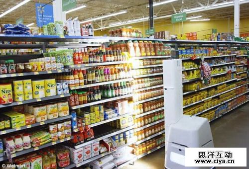 沃尔玛测试货架机器人：90秒扫描完一次货架