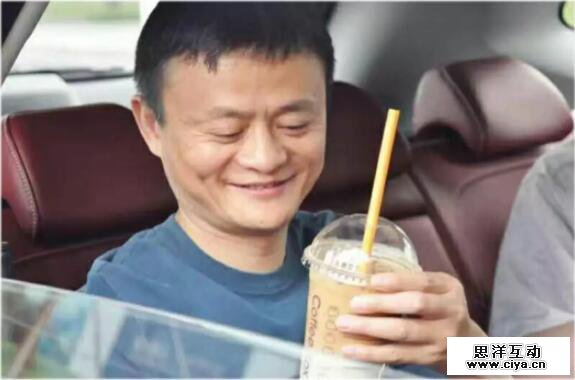 咖啡再热闹，也逃不出巨头的手掌心